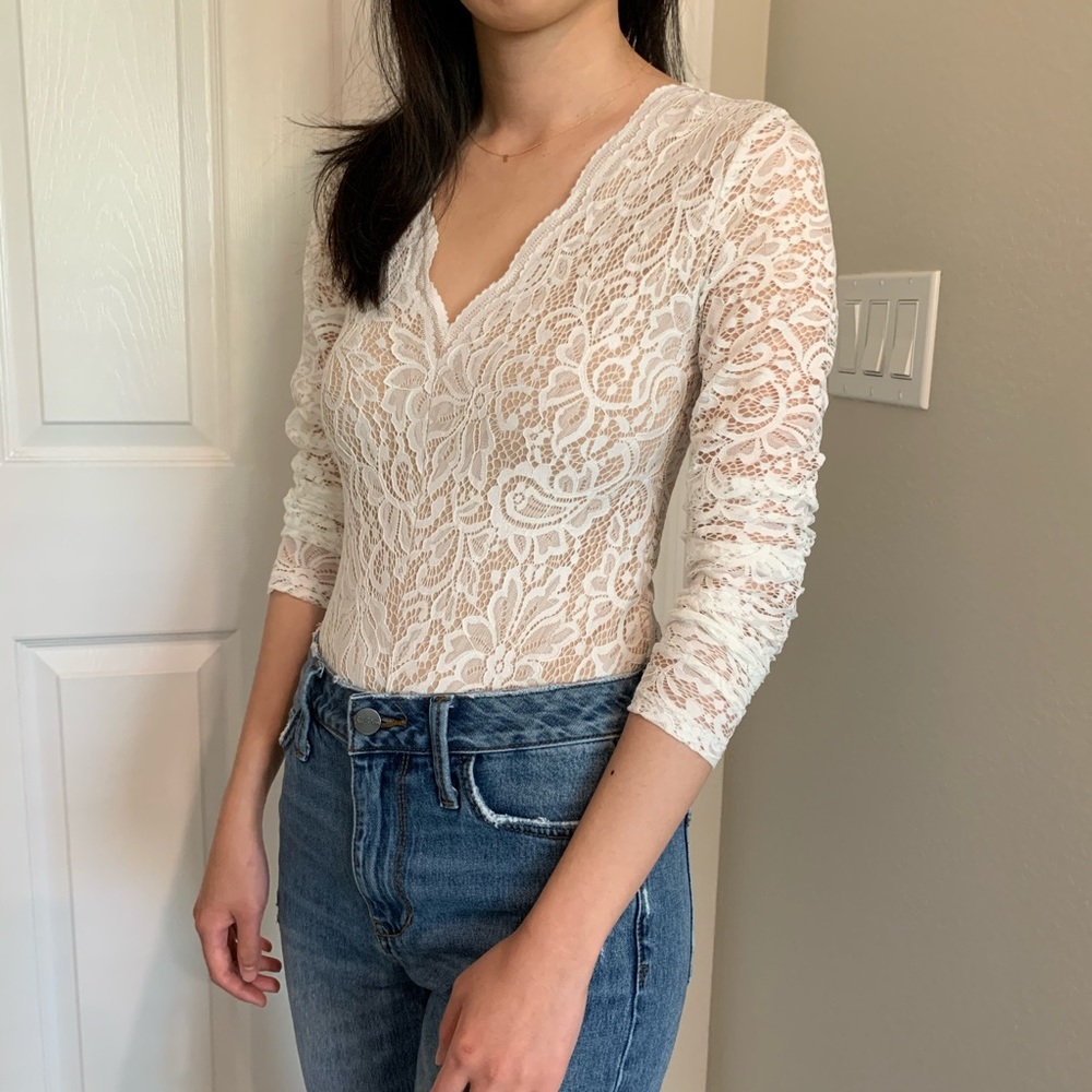 Socialite Lace Bodysuit